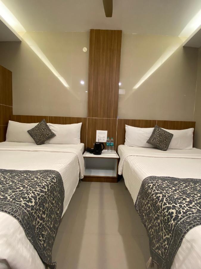 Hotel Sivas Regency Theni Extérieur photo