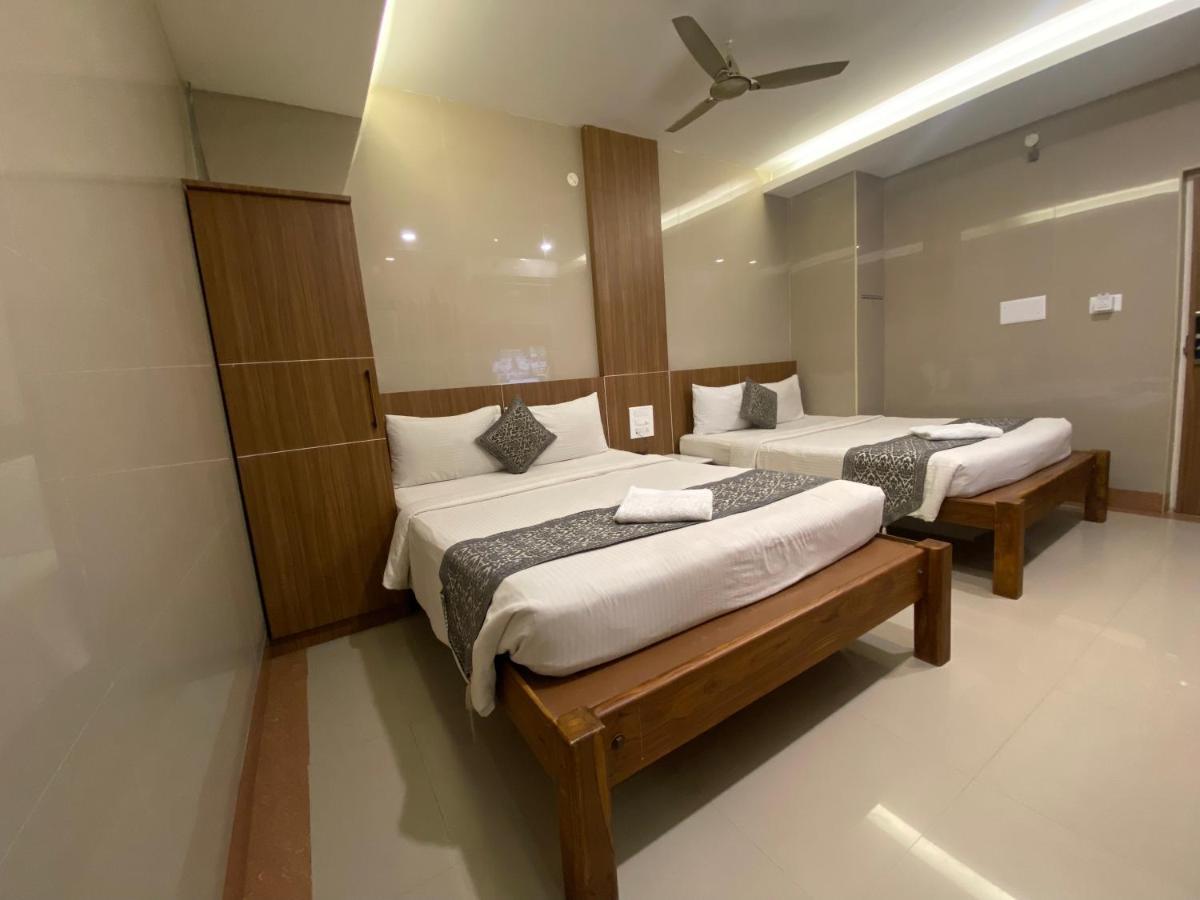 Hotel Sivas Regency Theni Extérieur photo