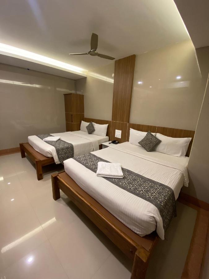 Hotel Sivas Regency Theni Extérieur photo